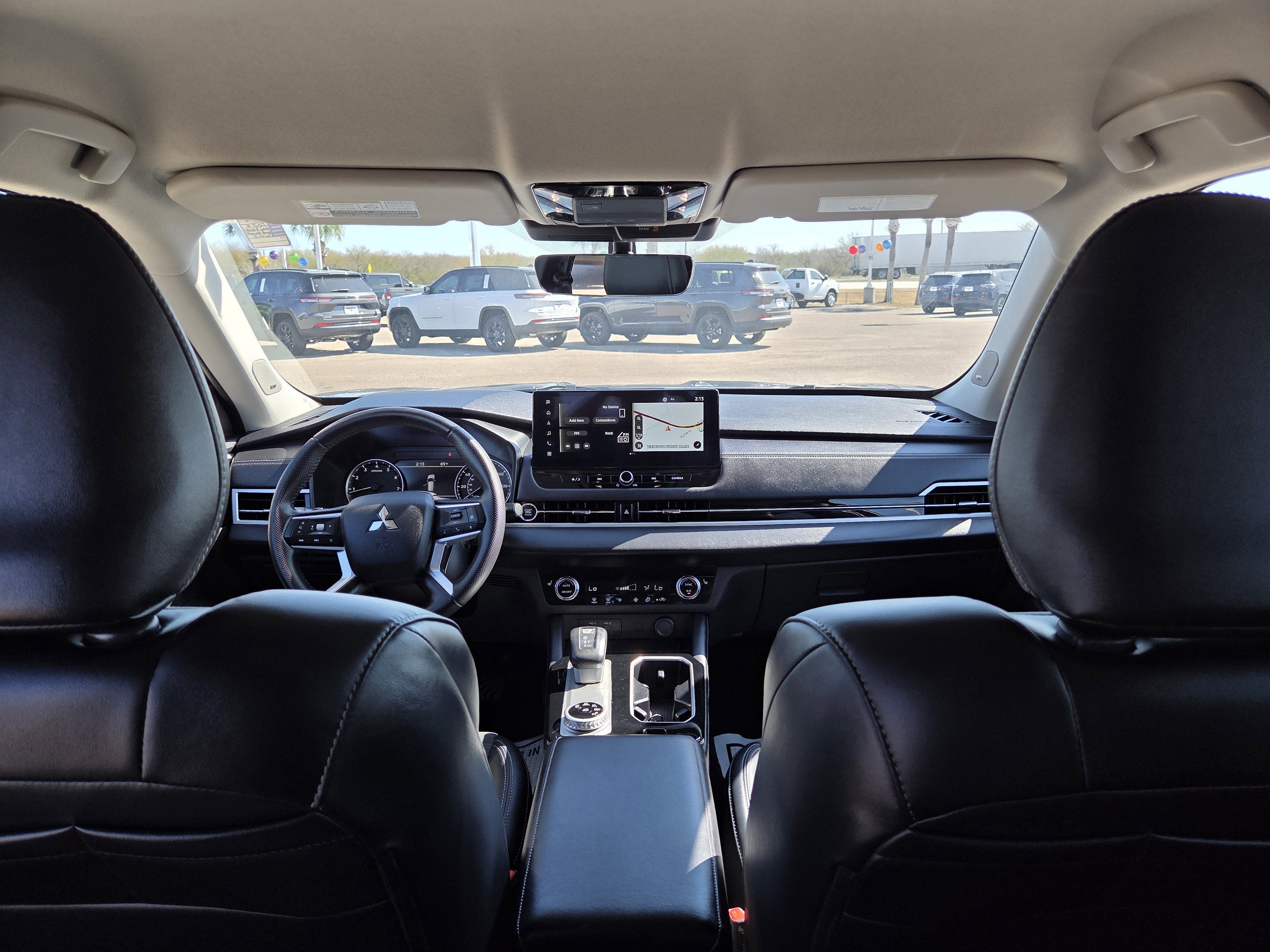 2025 Mitsubishi Outlander SE