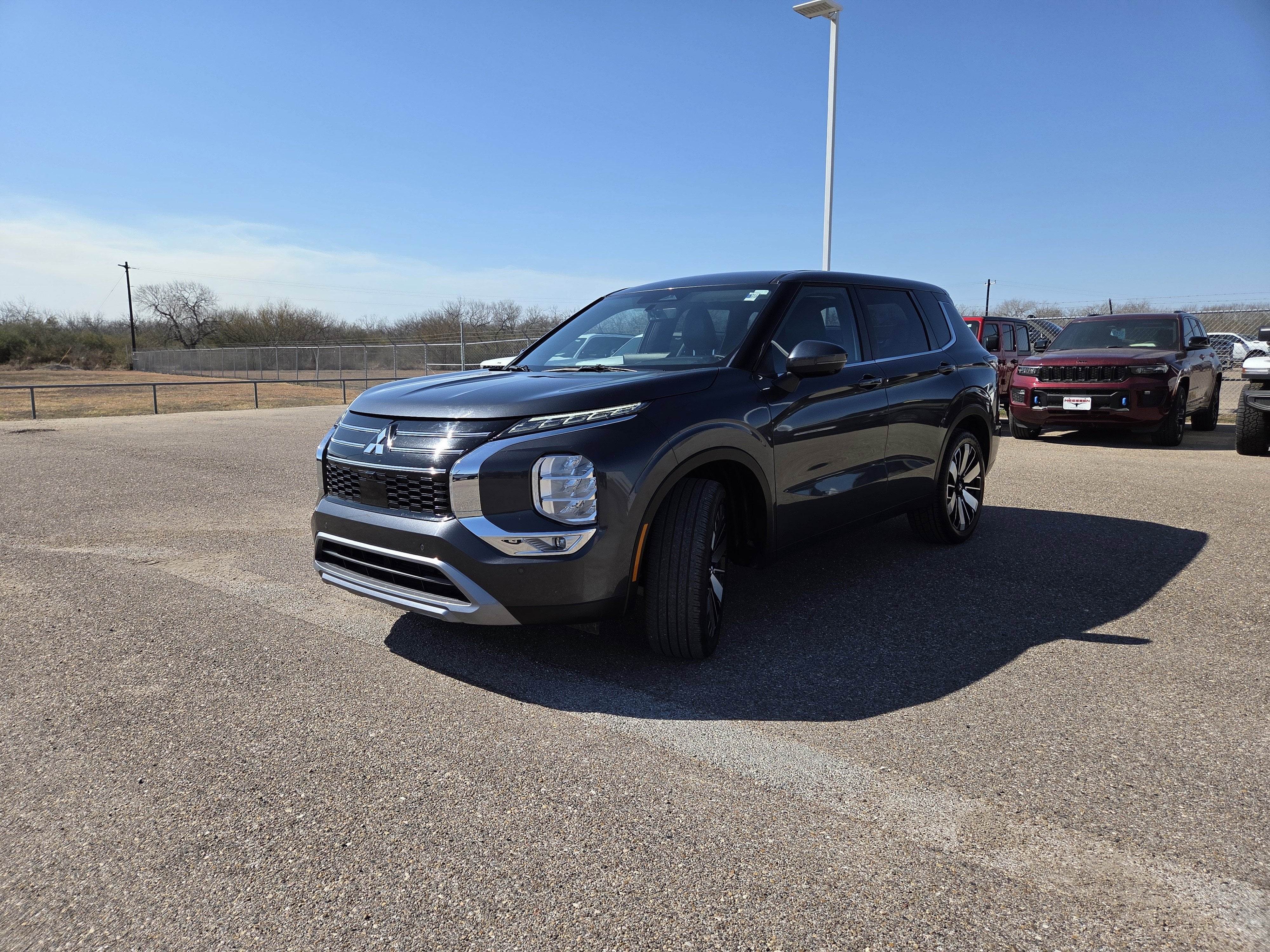 2025 Mitsubishi Outlander SE