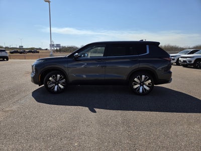 2025 Mitsubishi Outlander SE
