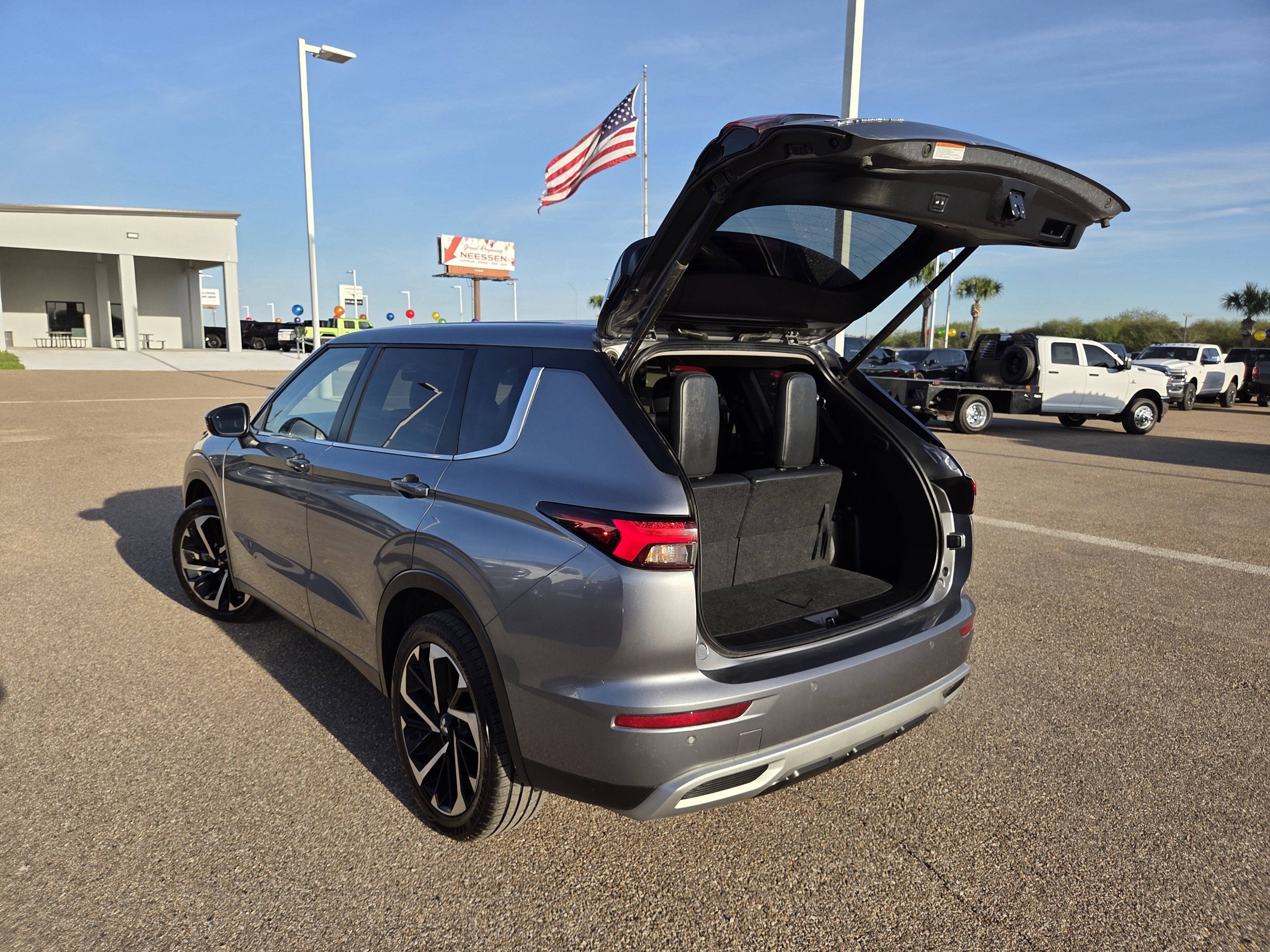 2024 Mitsubishi Outlander SE Black Edition