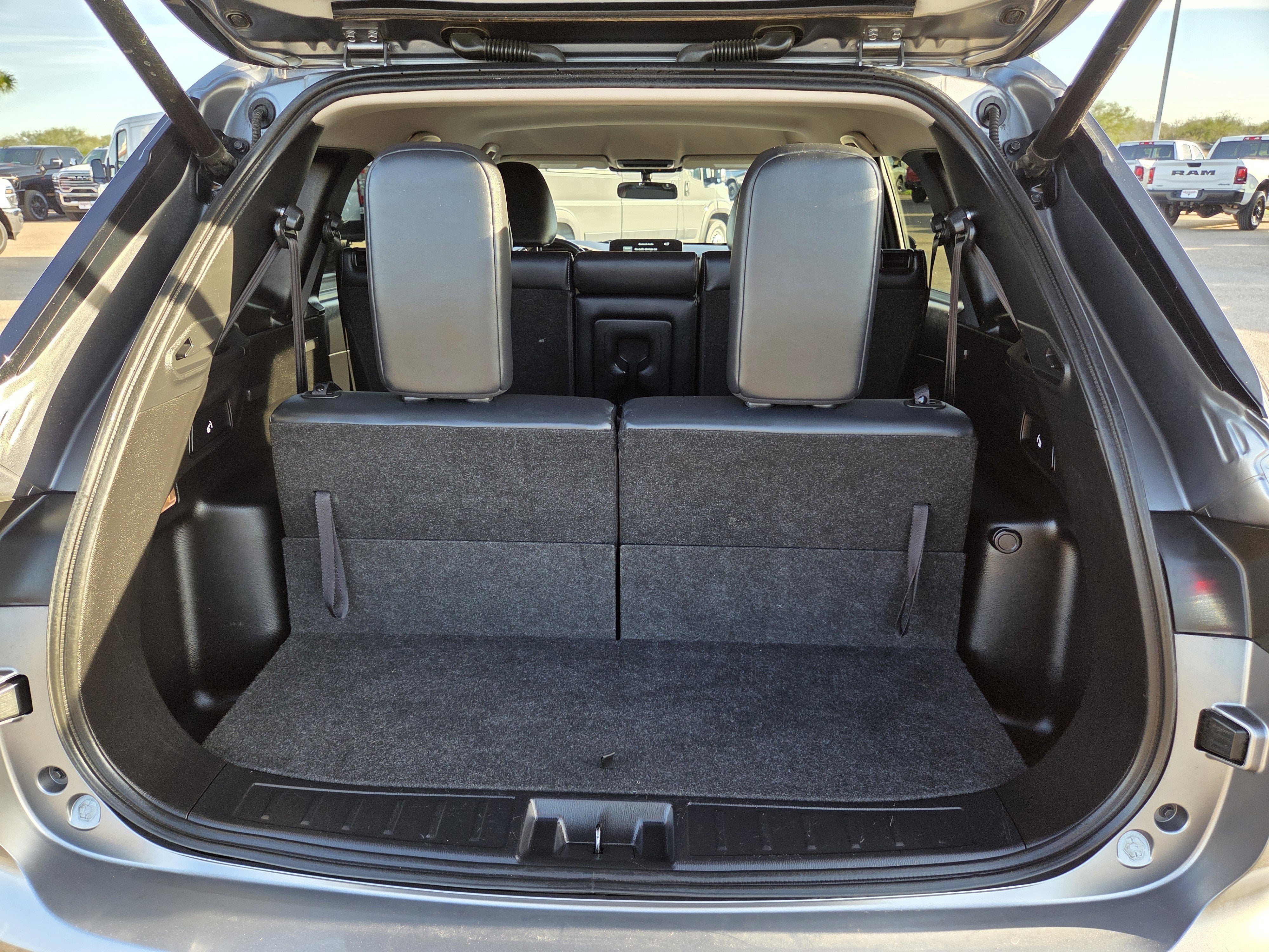 2024 Mitsubishi Outlander SE Black Edition