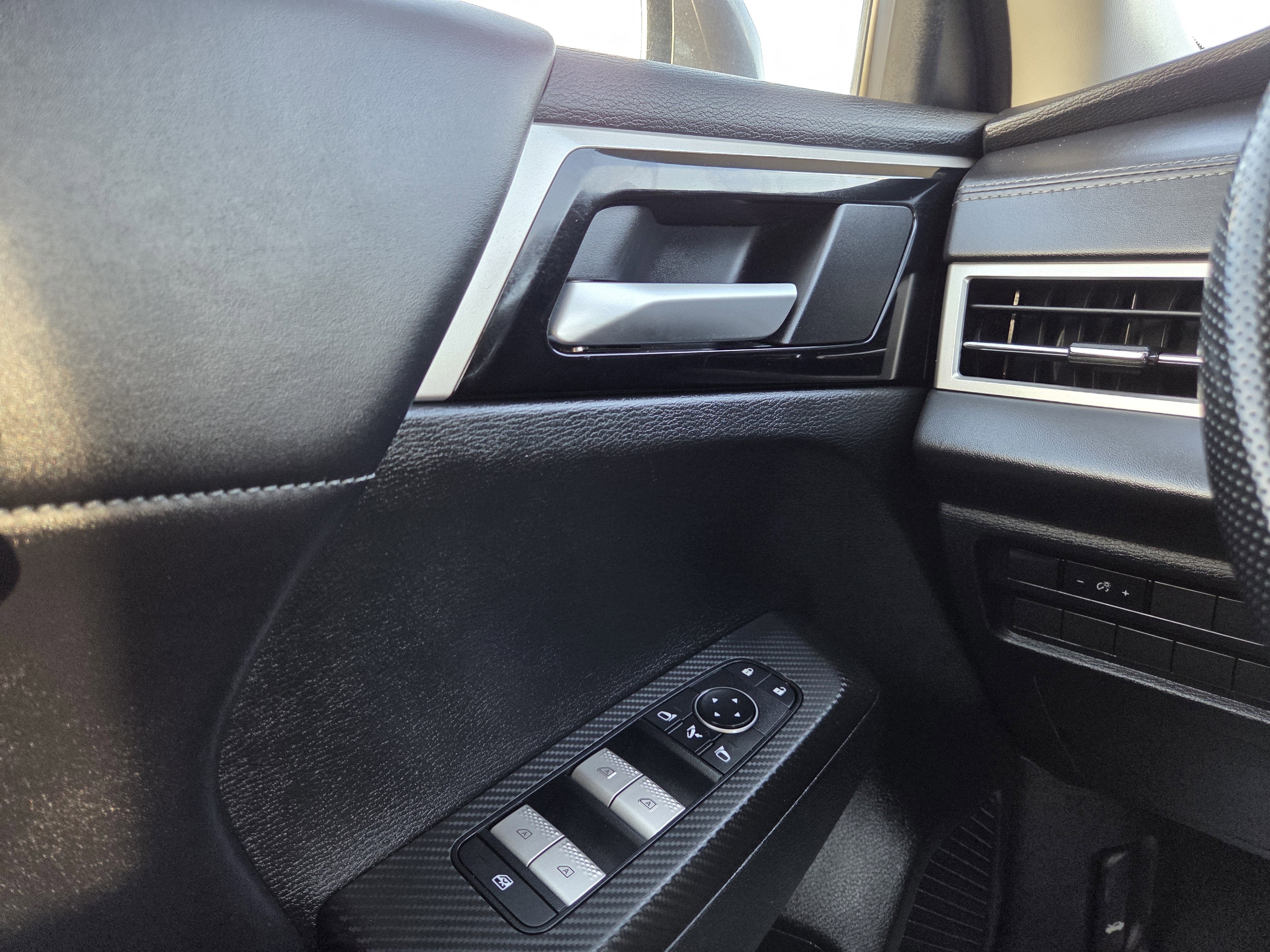 2024 Mitsubishi Outlander SE Black Edition