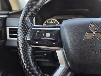 2024 Mitsubishi Outlander SE Black Edition