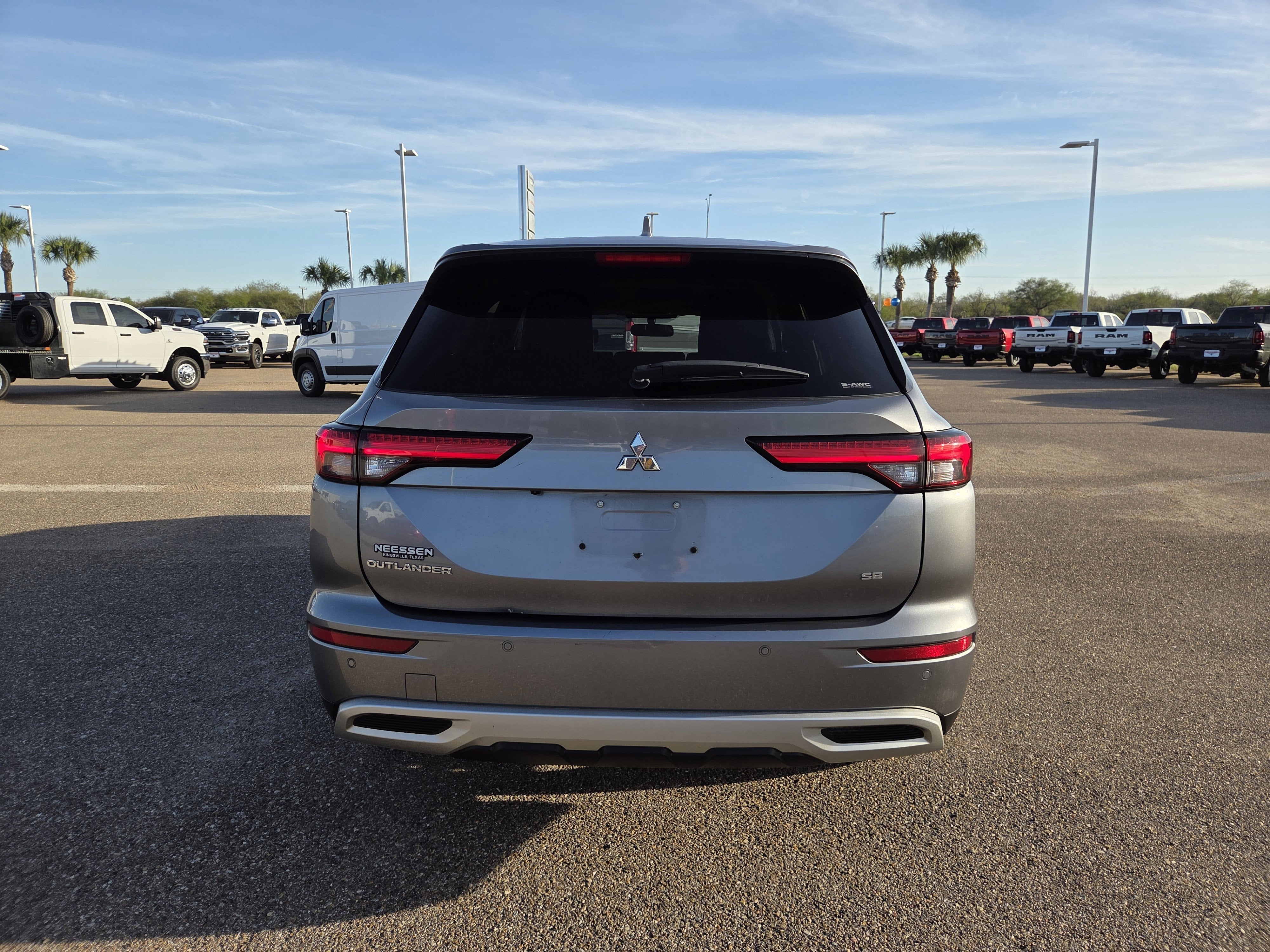 2024 Mitsubishi Outlander SE Black Edition