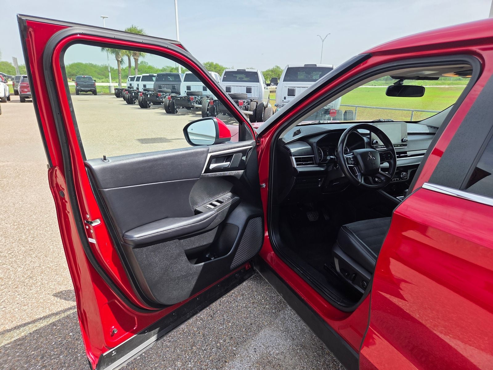 2024 Mitsubishi Outlander SE Black Edition