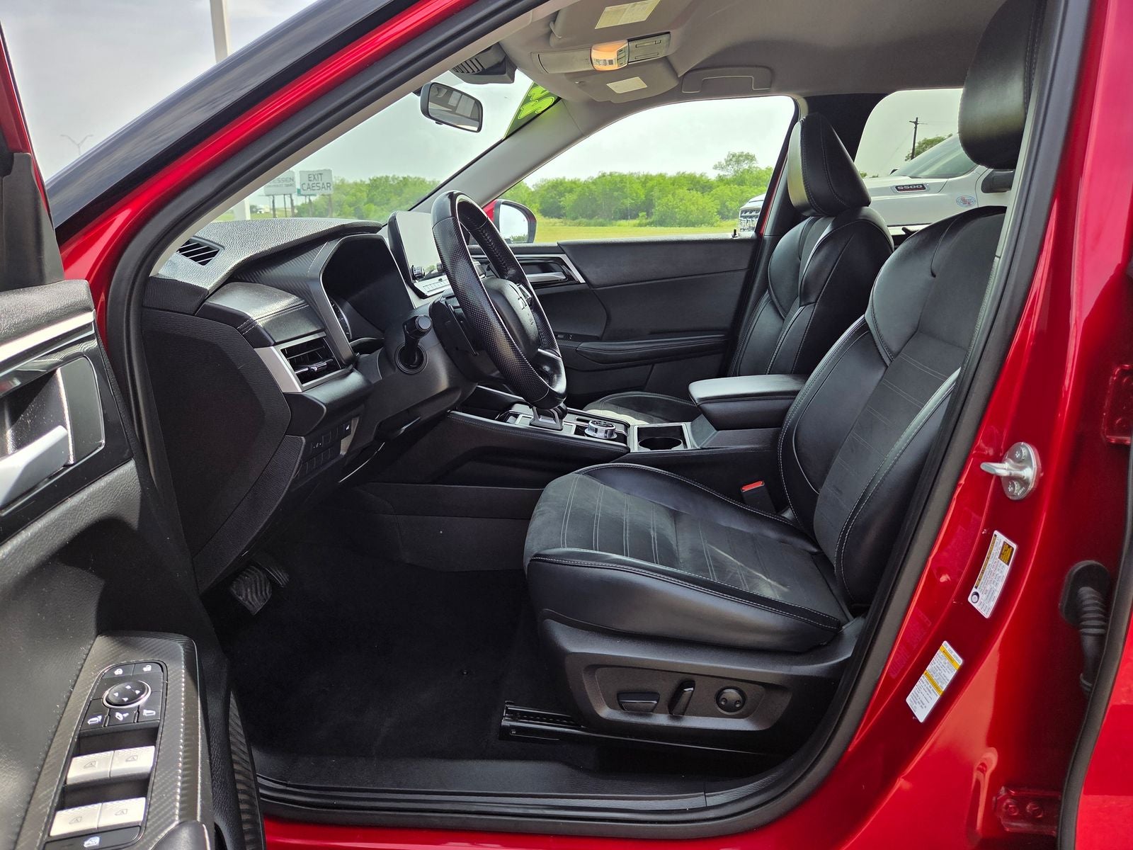 2024 Mitsubishi Outlander SE Black Edition
