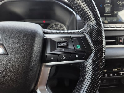 2024 Mitsubishi Outlander SE Black Edition