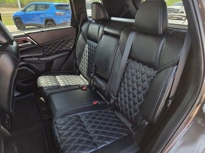 2024 Mitsubishi Outlander Plug-In Hybrid SEL Black Edition