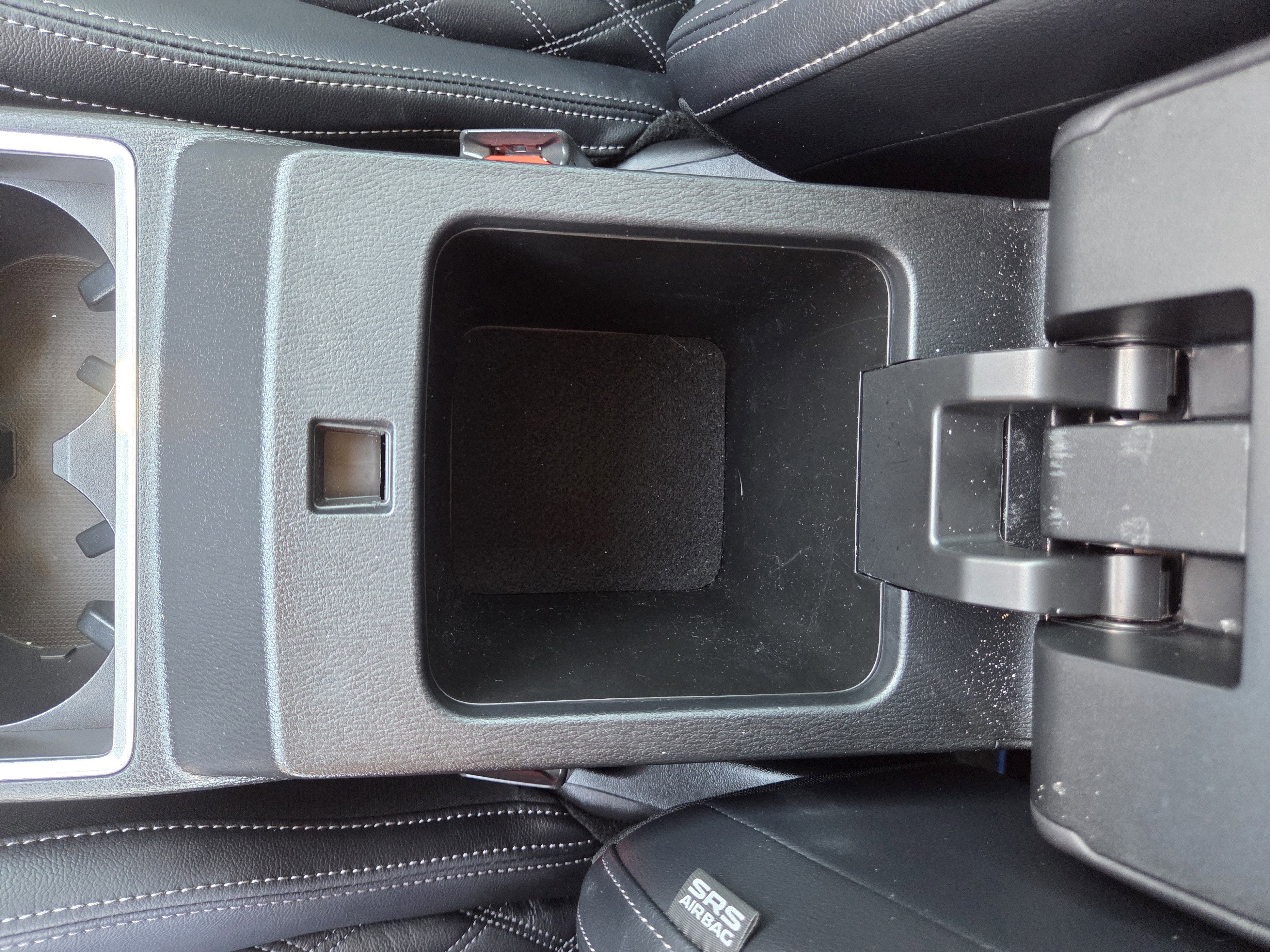 2024 Mitsubishi Outlander Plug-In Hybrid SEL Black Edition