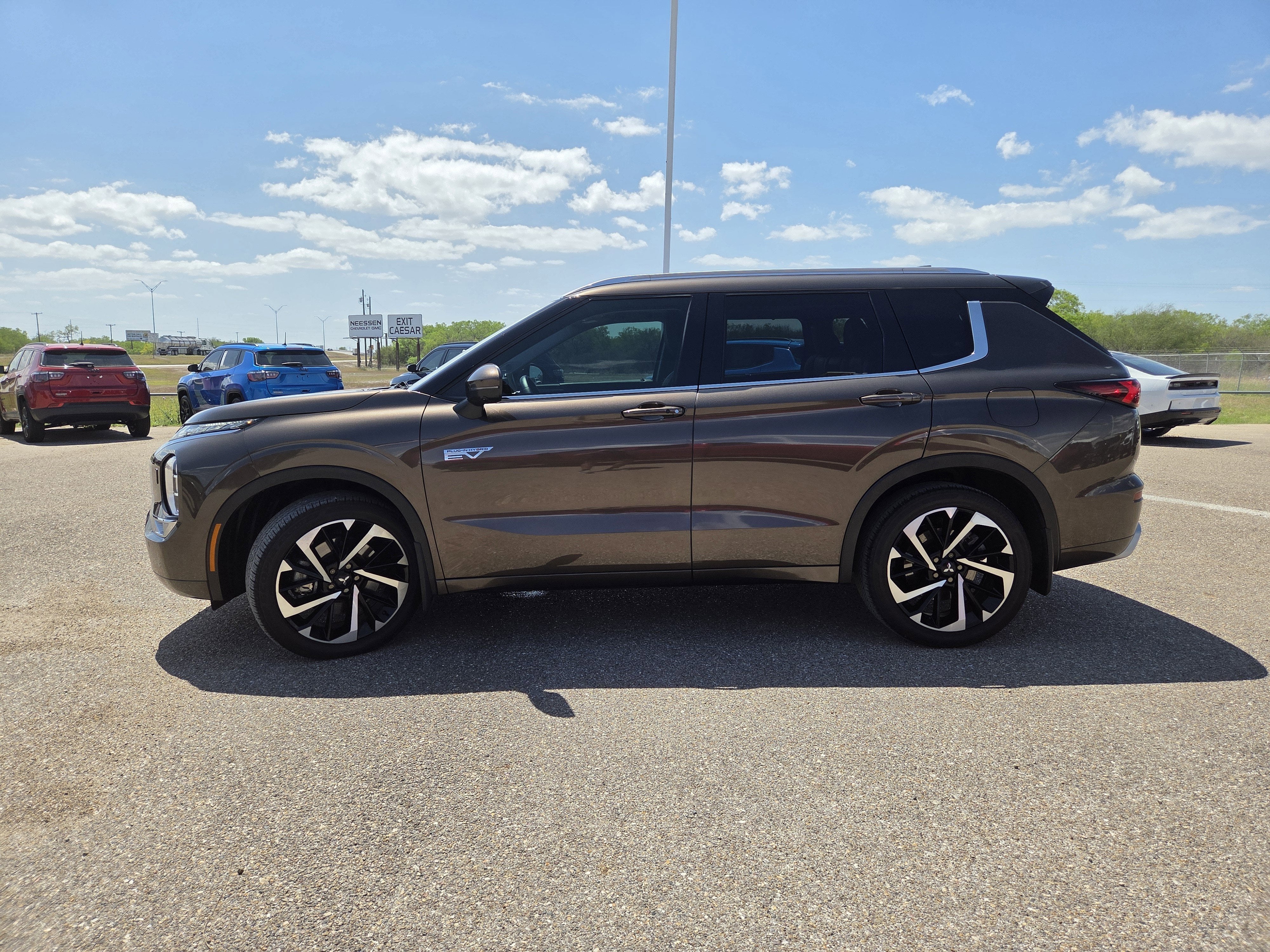 2024 Mitsubishi Outlander Plug-In Hybrid SEL Black Edition