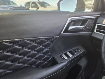 2024 Mitsubishi Outlander Plug-In Hybrid SEL Black Edition