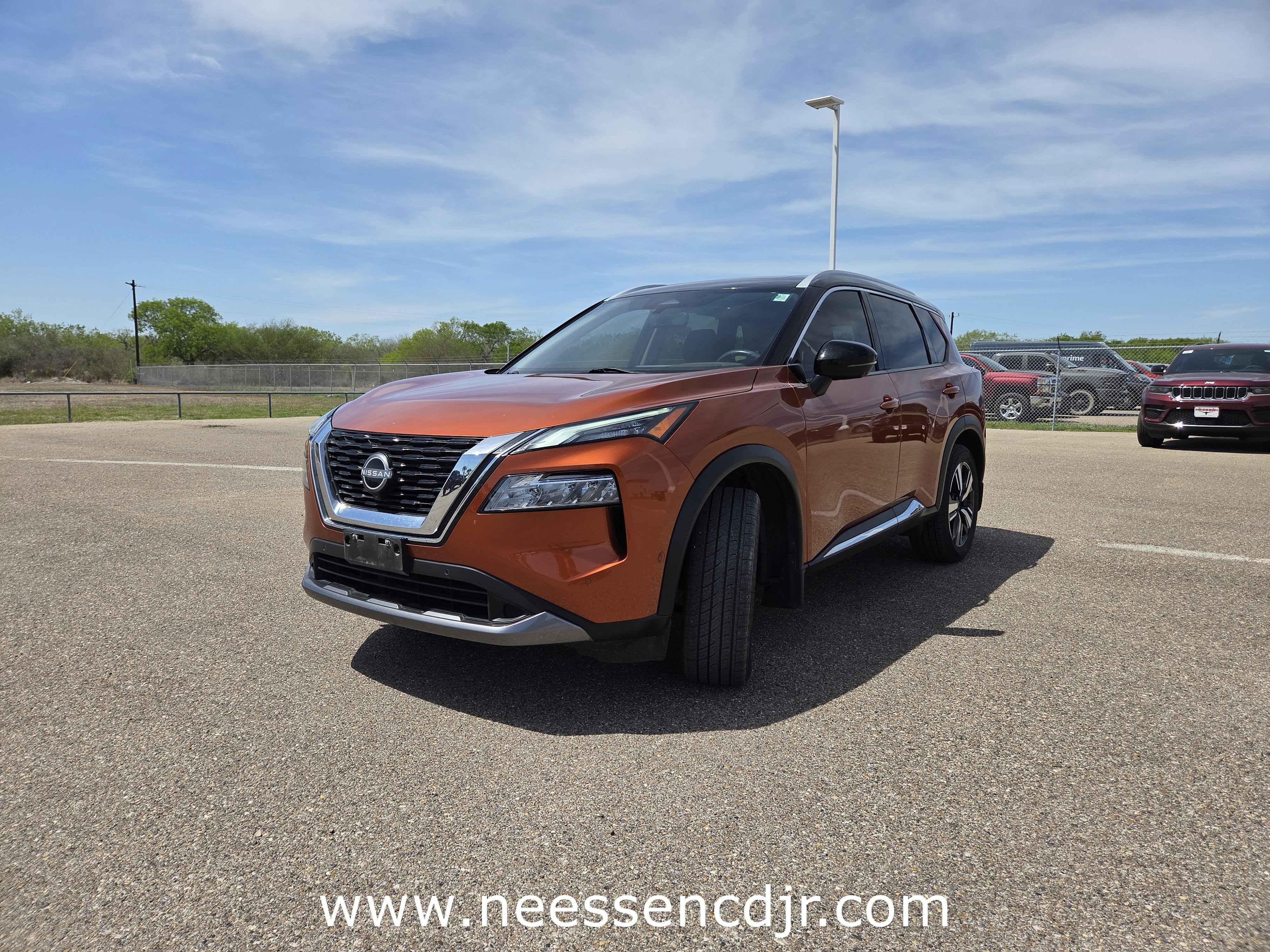 2023 Nissan Rogue SL