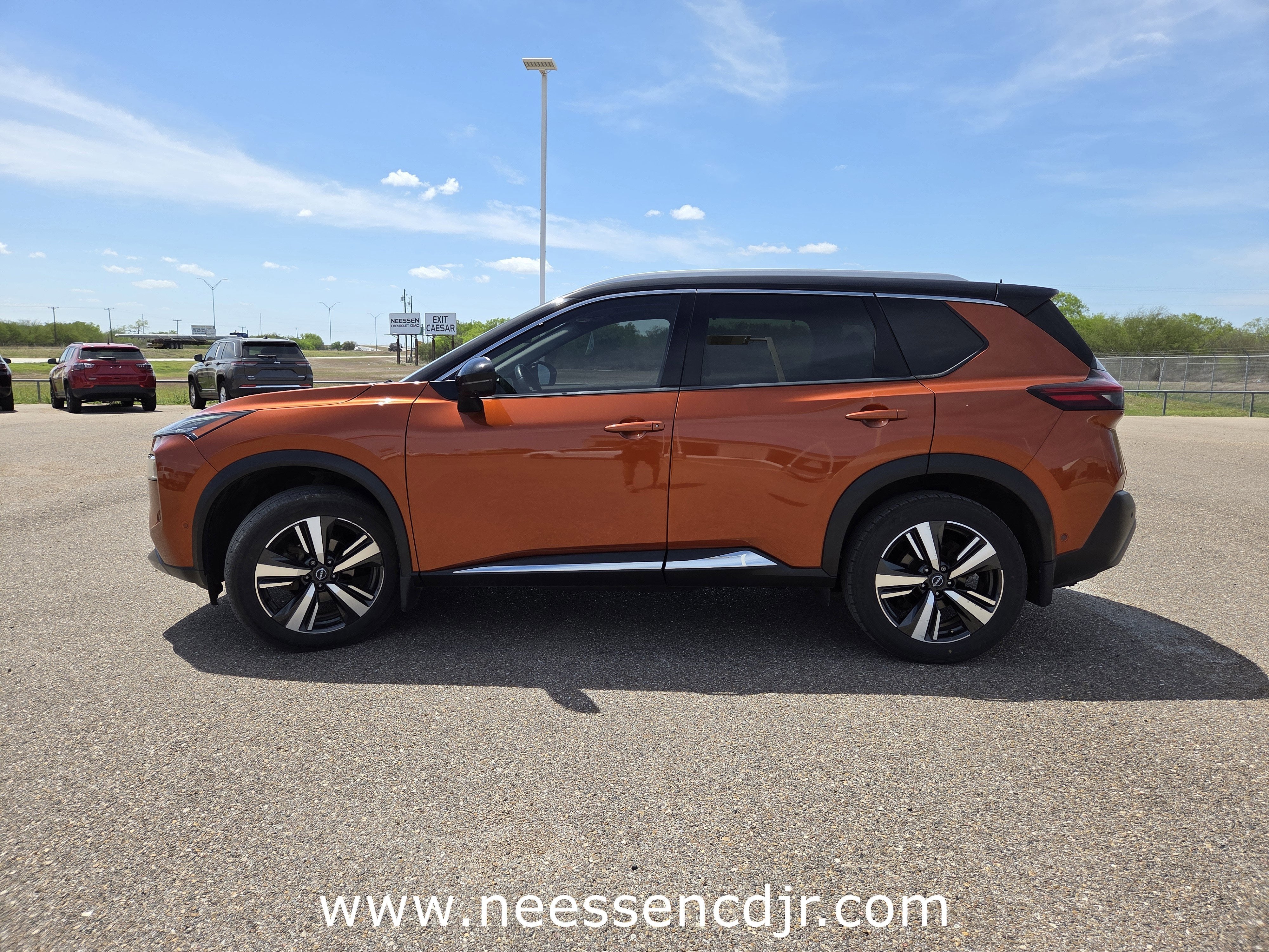 2023 Nissan Rogue SL