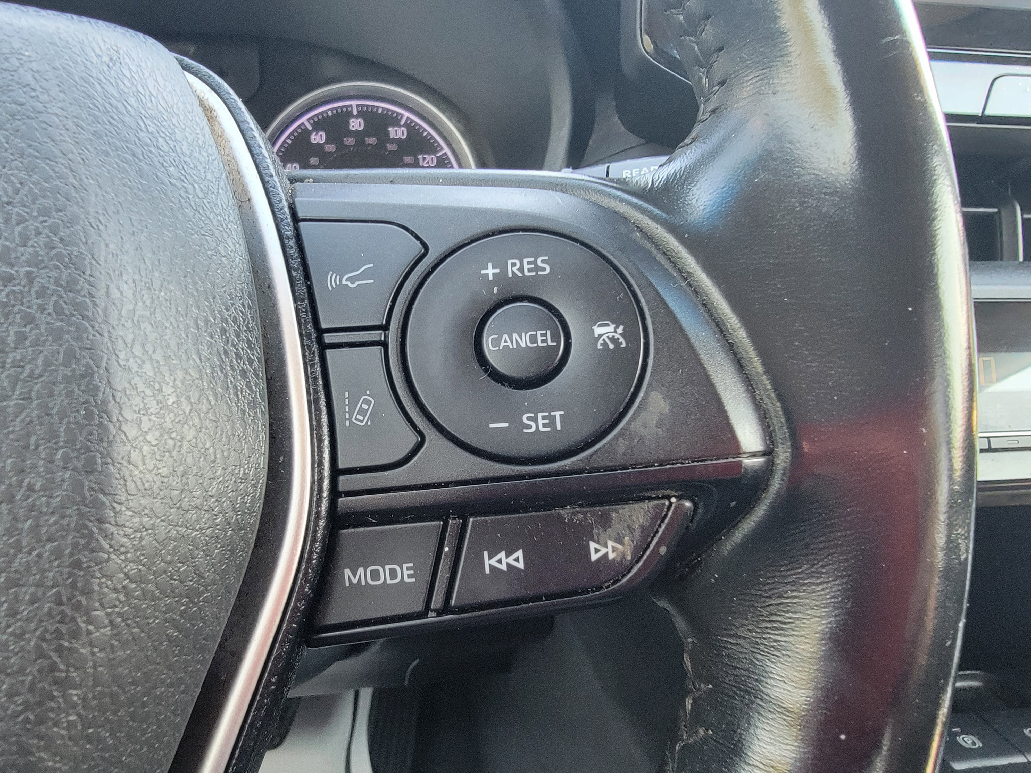 2022 Toyota Venza LE