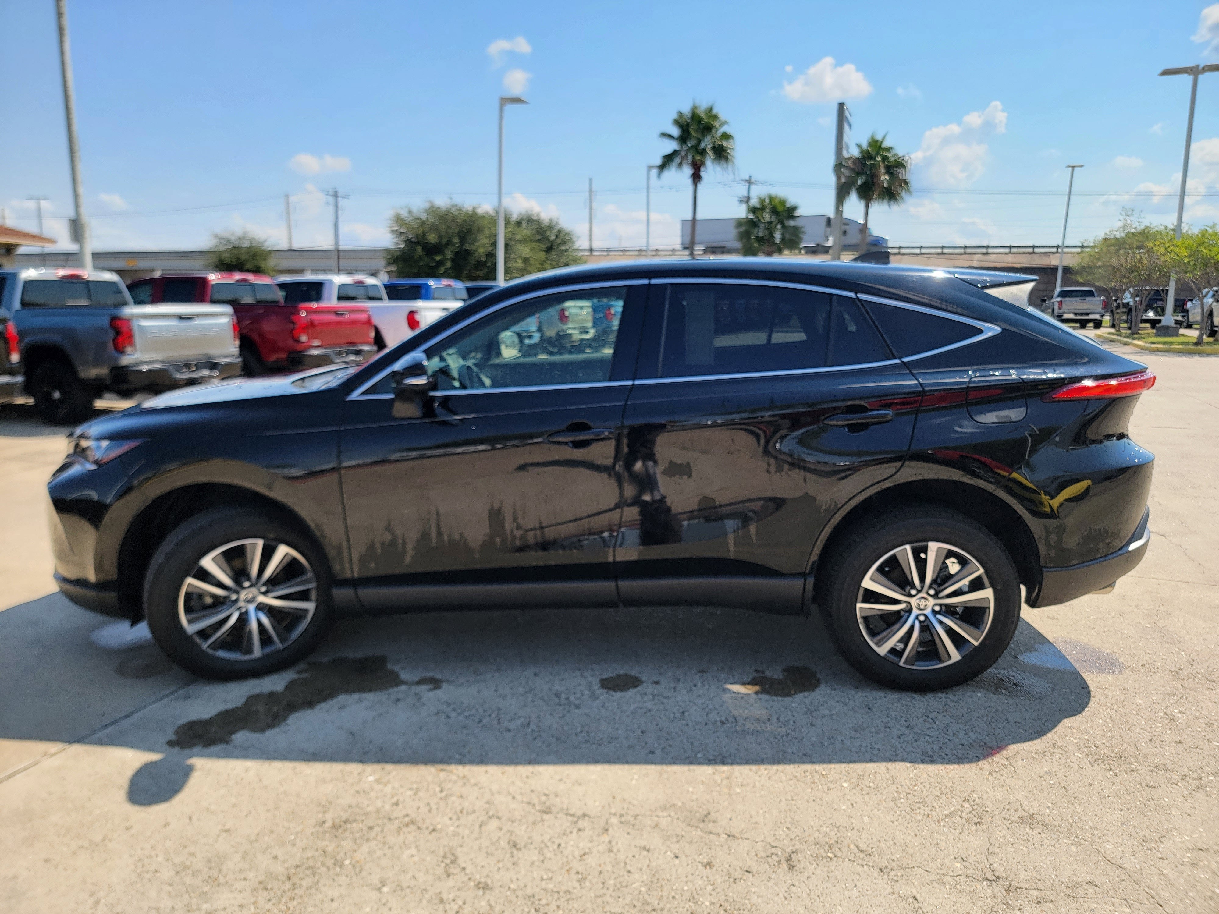 2022 Toyota Venza LE