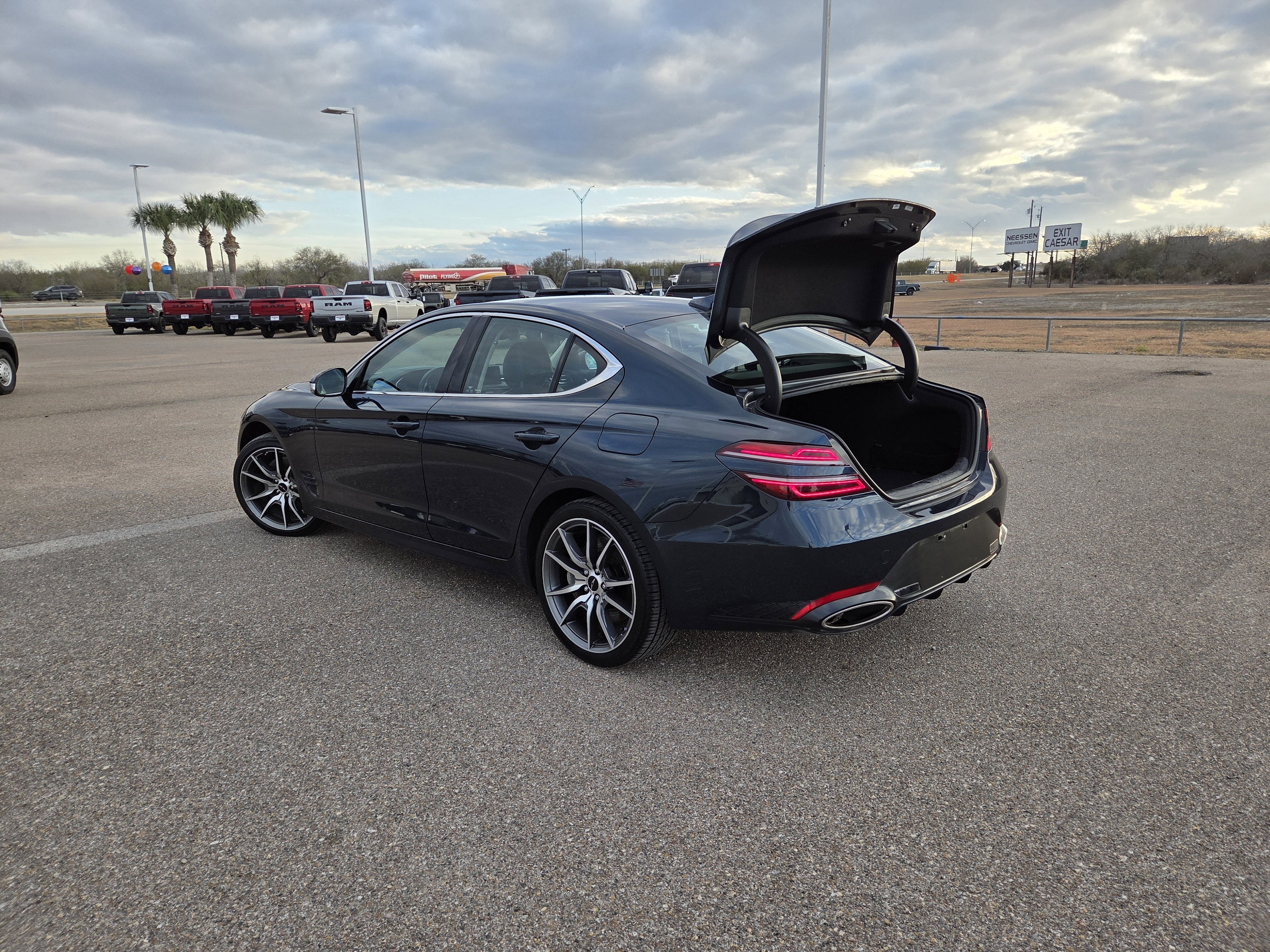 2025 Genesis G70 2.5T