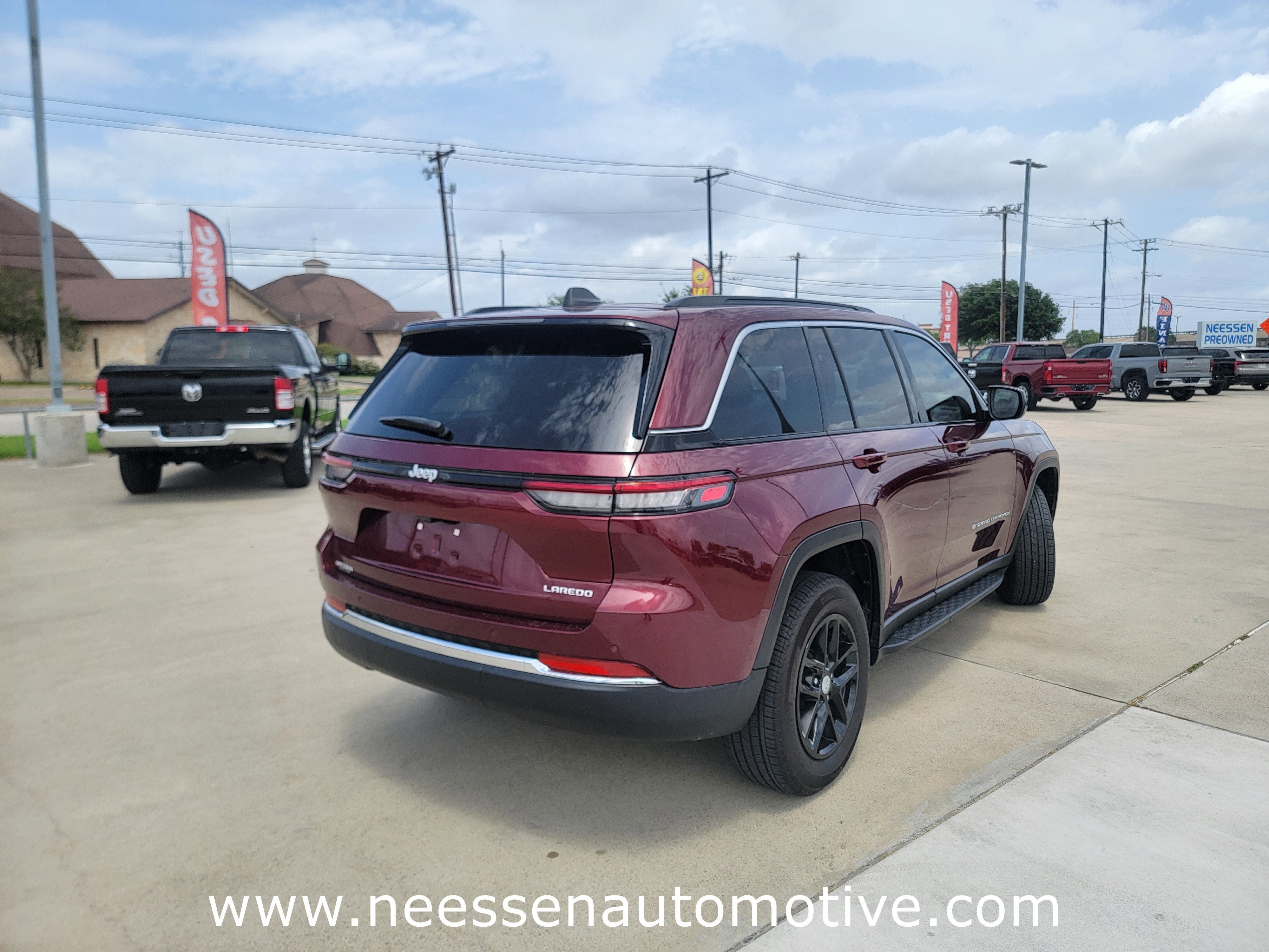 2025 Jeep Grand Cherokee Laredo X