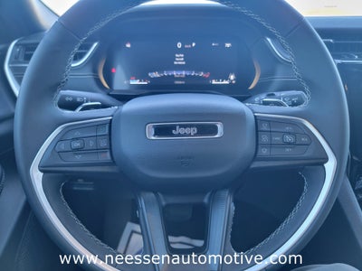 2025 Jeep Grand Cherokee Laredo