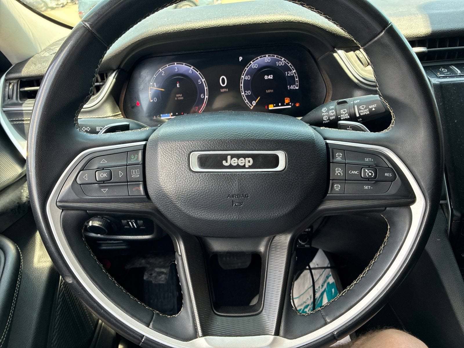 2023 Jeep Grand Cherokee L Laredo