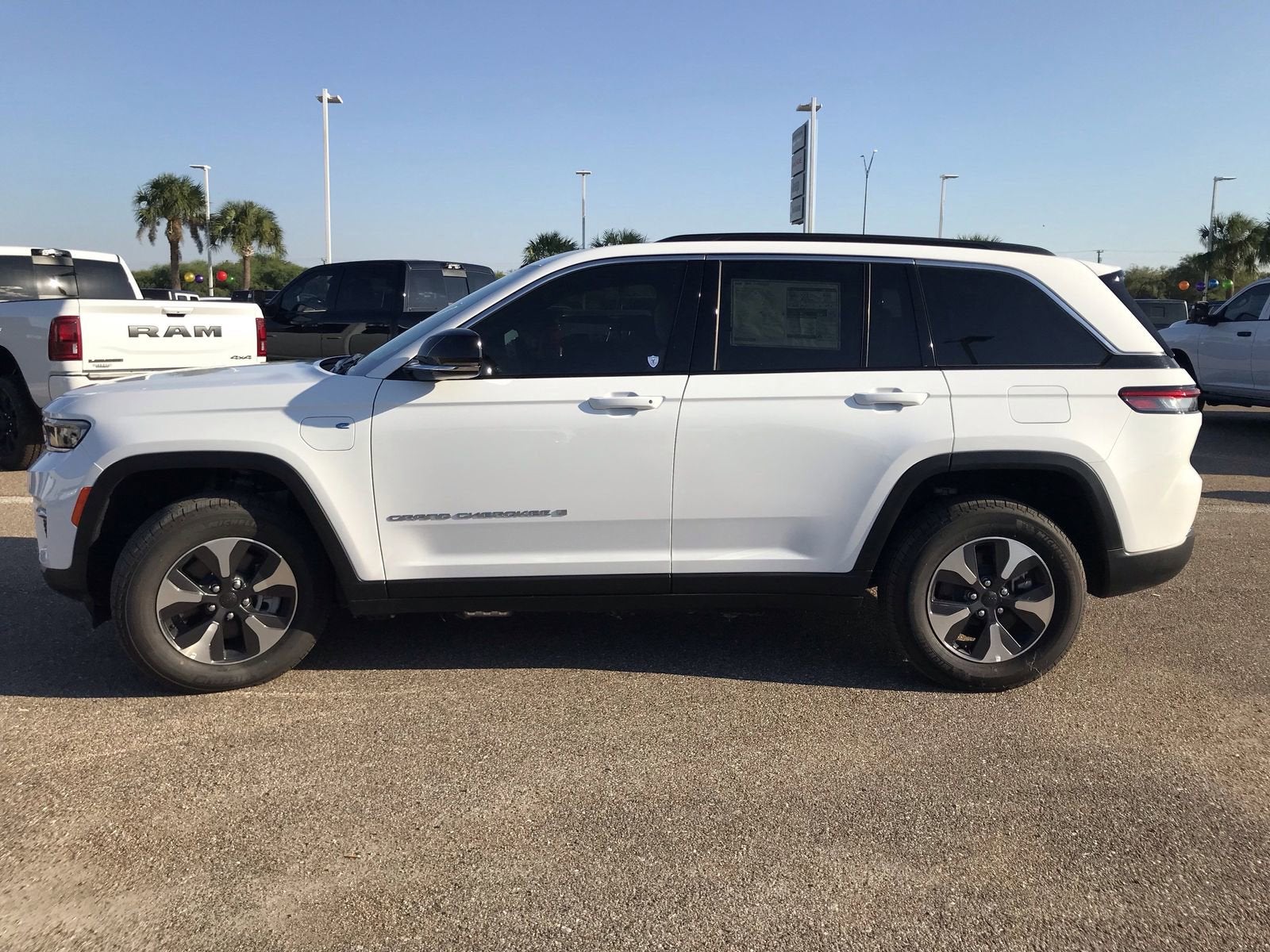 2025 Jeep Grand Cherokee 4xe 4DR 4WD
