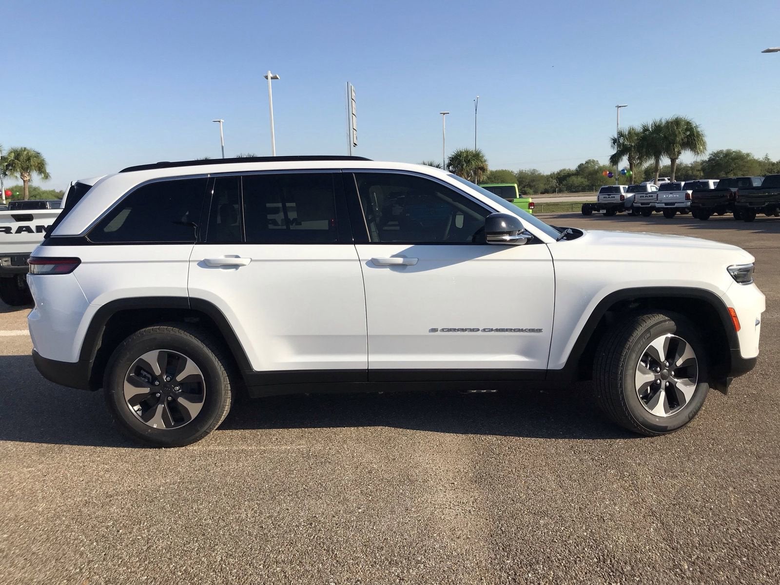 2025 Jeep Grand Cherokee 4xe 4DR 4WD