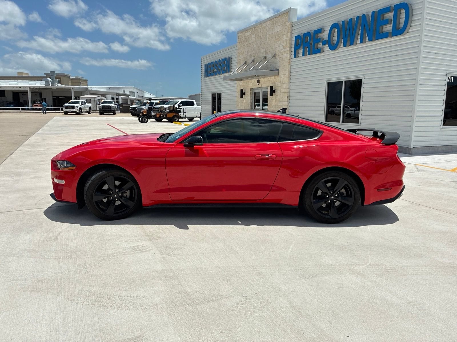 2022 Ford Mustang EcoBoost