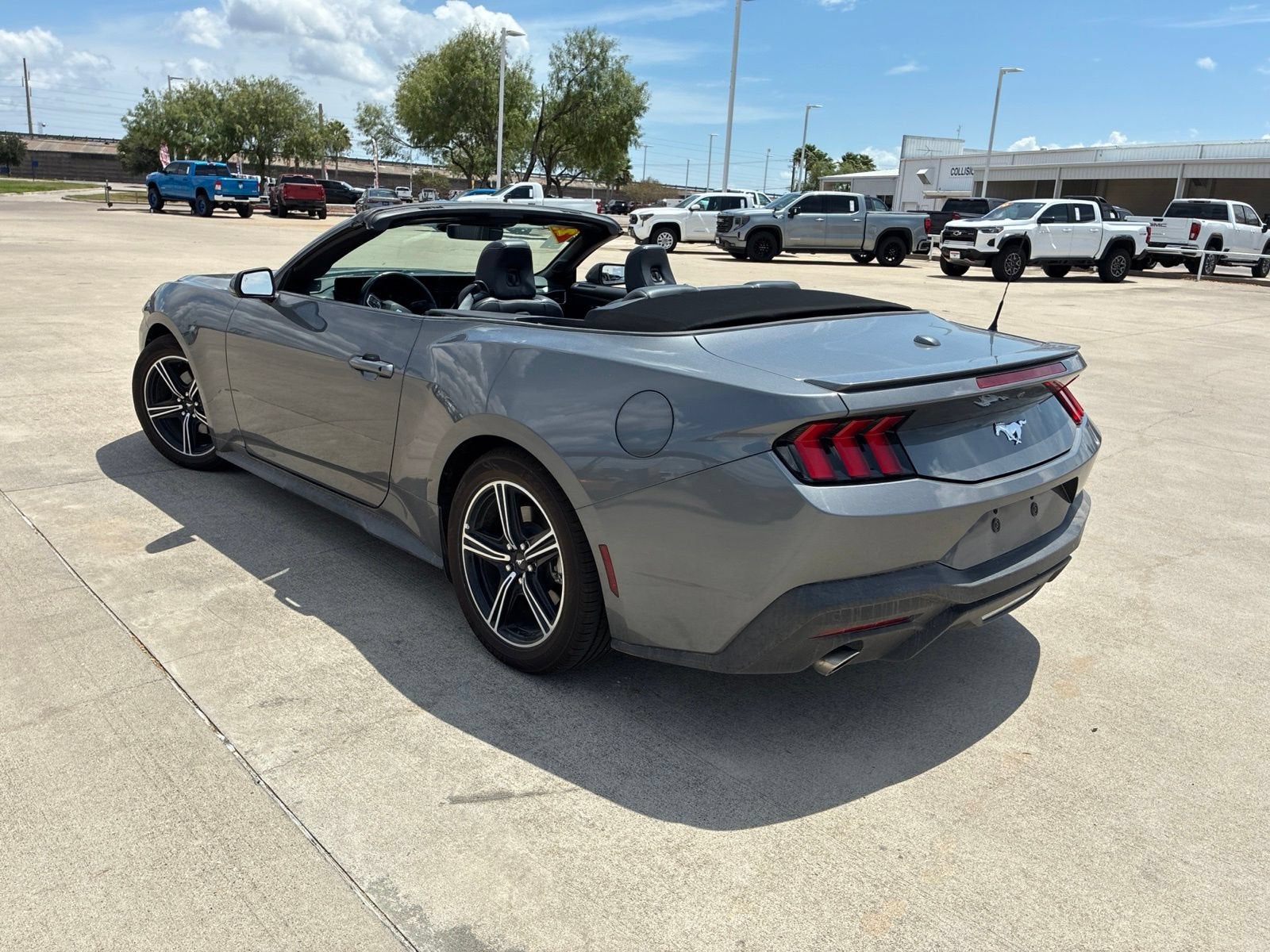 2025 Ford Mustang EcoBoost