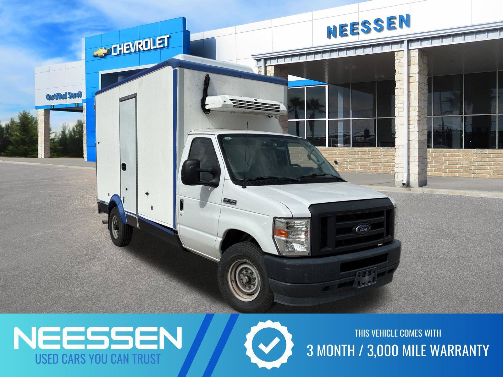2023 FORD TRUCK E-SERIES CUTAWA Base