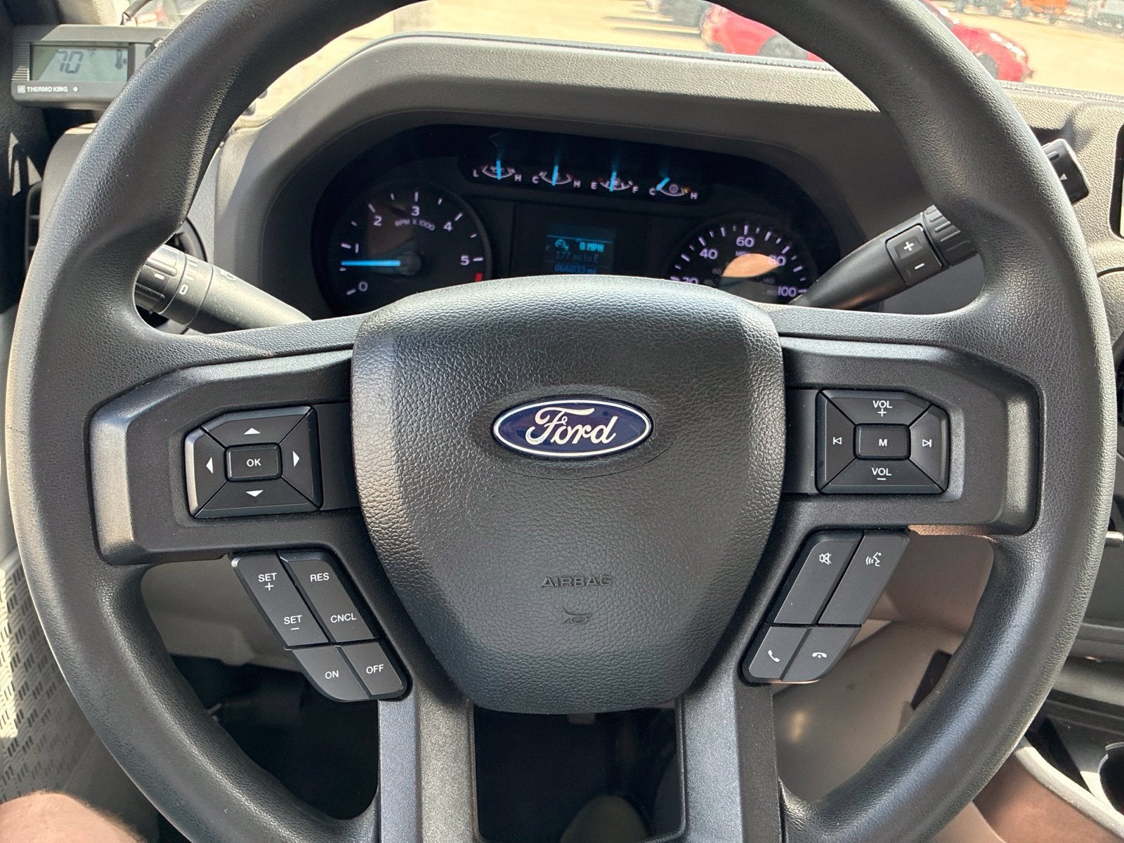 2024 FORD TRUCK E-SERIES CUTAWA Base