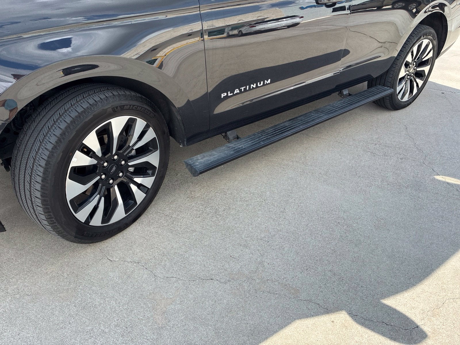 2025 Ford Expedition Platinum