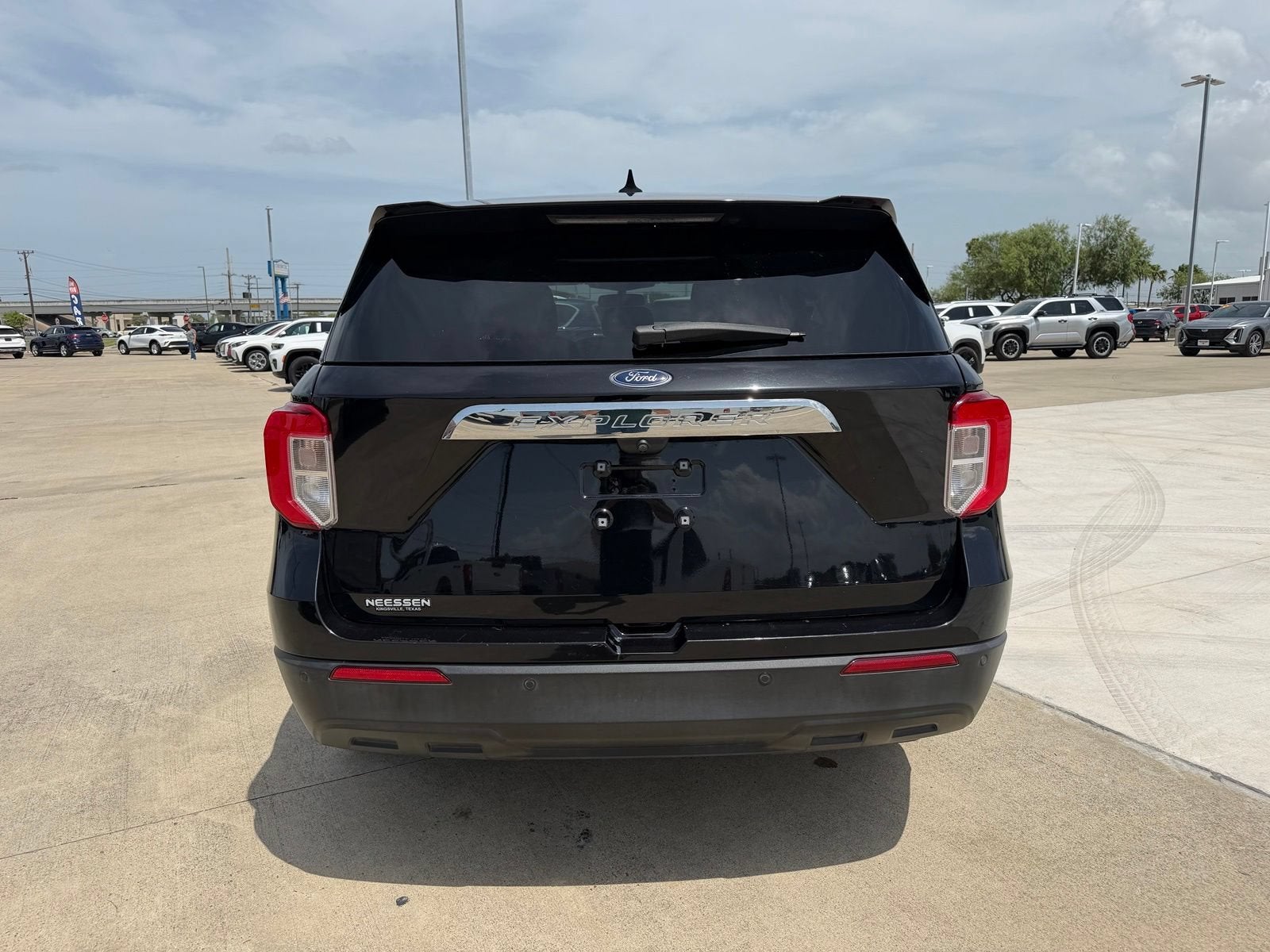 2020 Ford Explorer Base