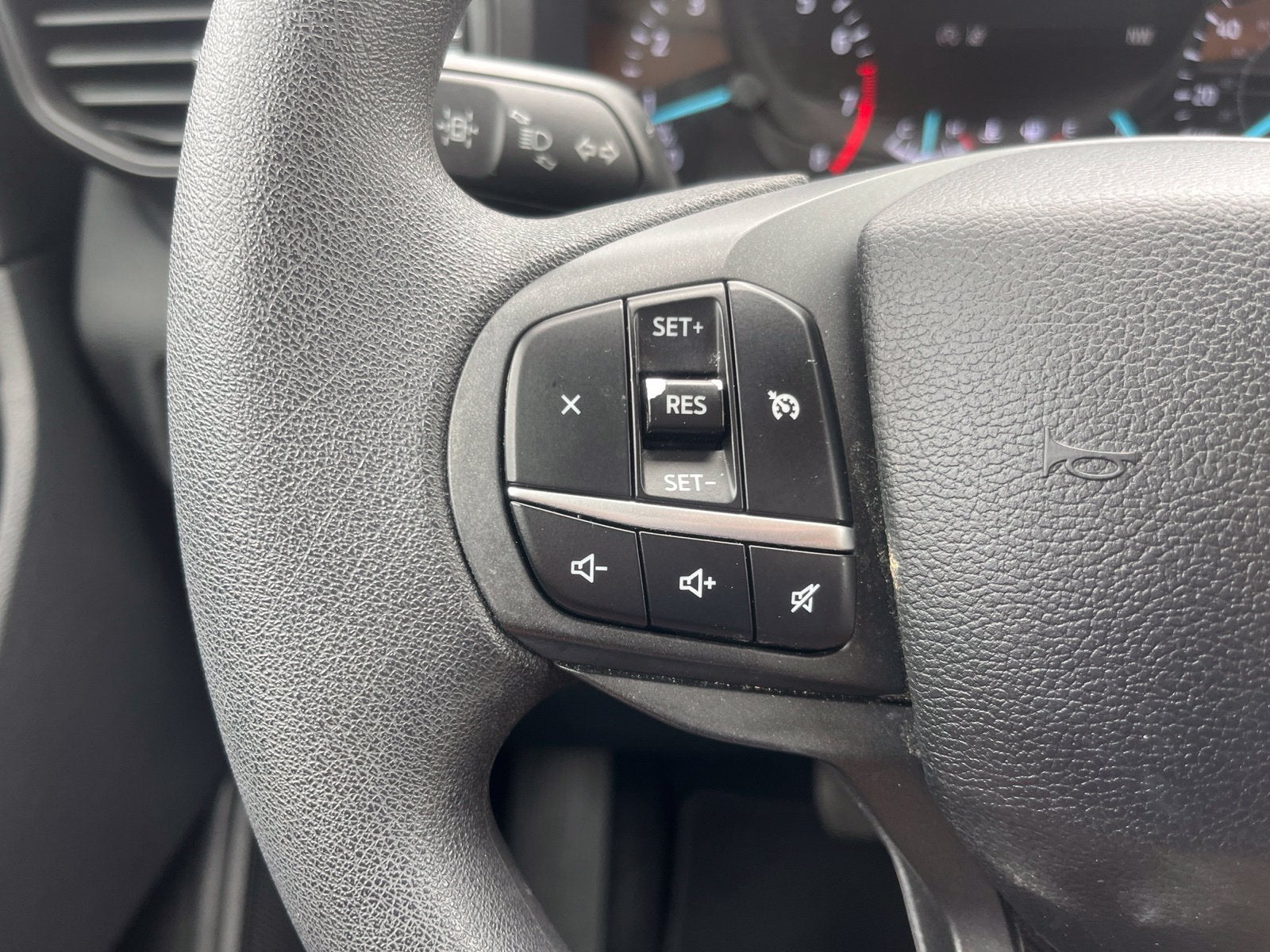 2021 Ford Explorer Base