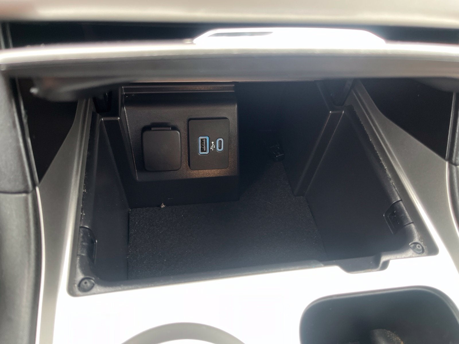 2021 Ford Explorer Base