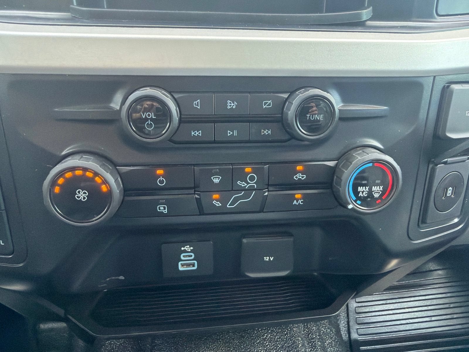 2024 Ford Super Duty F-350 SRW XL