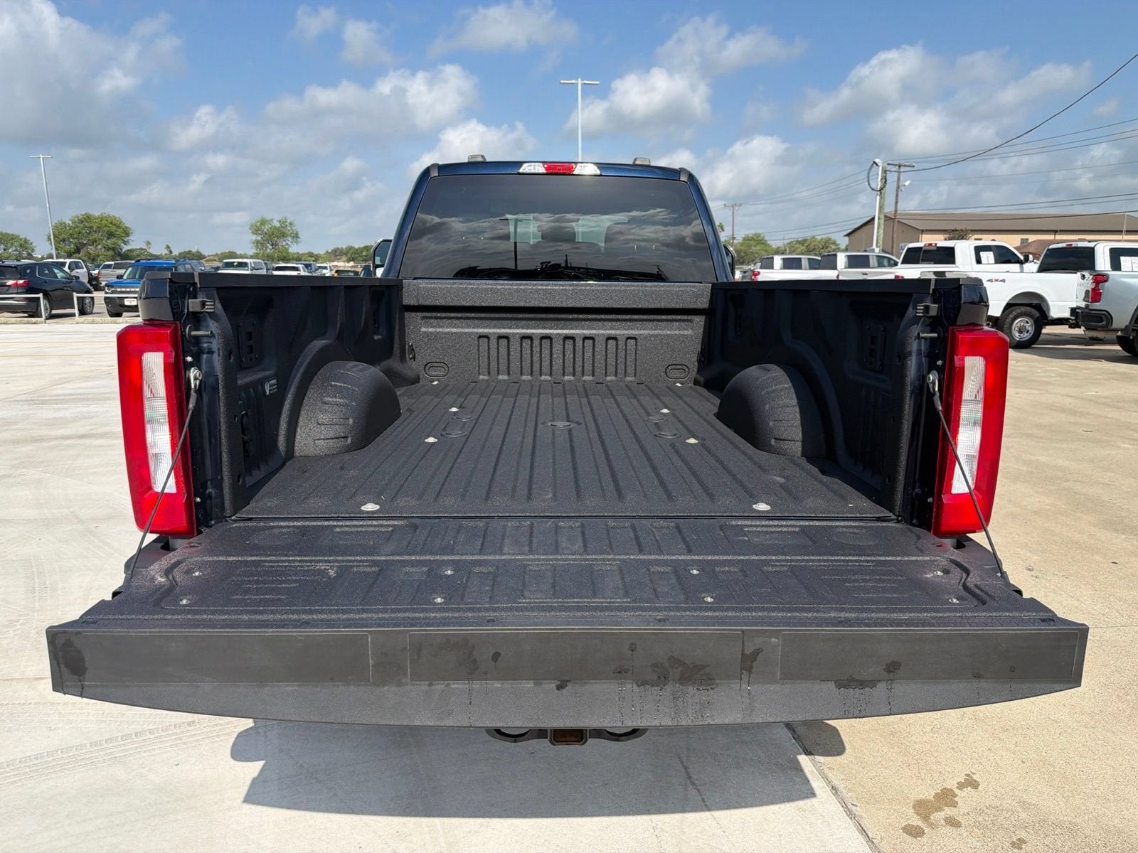 2025 Ford Super Duty F-350 DRW XLT