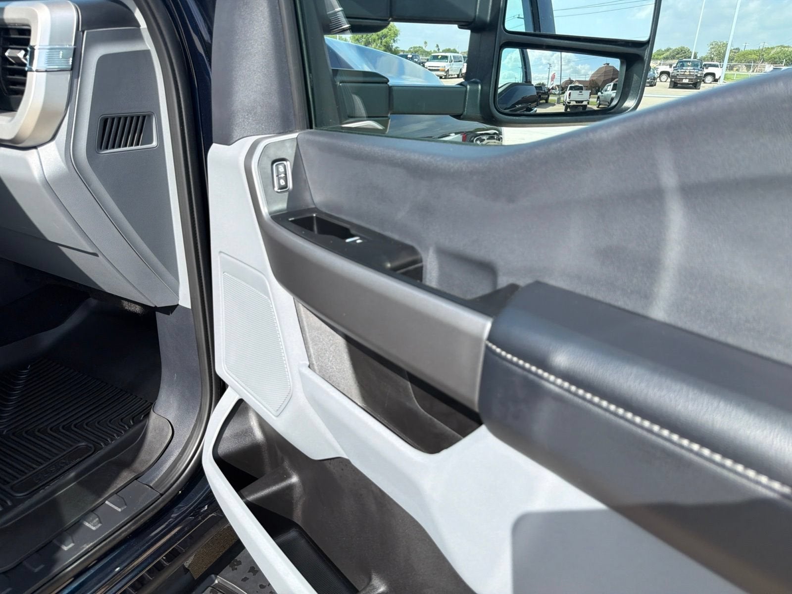 2025 Ford Super Duty F-350 DRW XLT
