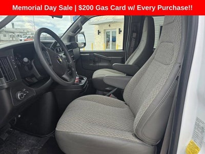 2025 Chevrolet Express Passenger 1LT