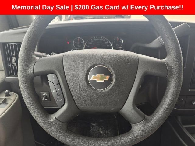2025 Chevrolet Express Passenger 1LT