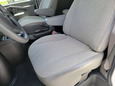2025 Chevrolet Express Passenger 1LT