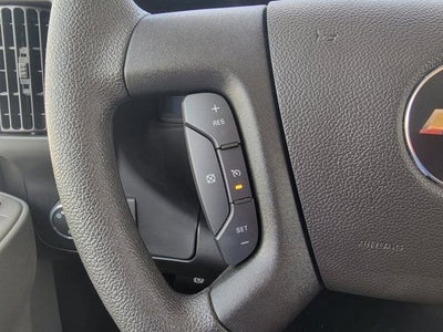 2025 Chevrolet Express Passenger 1LT