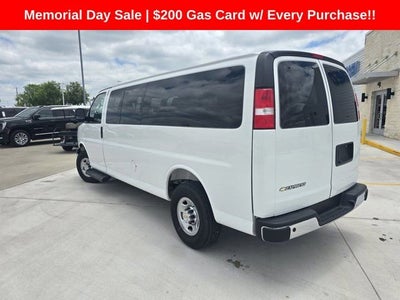 2025 Chevrolet Express Passenger 1LT