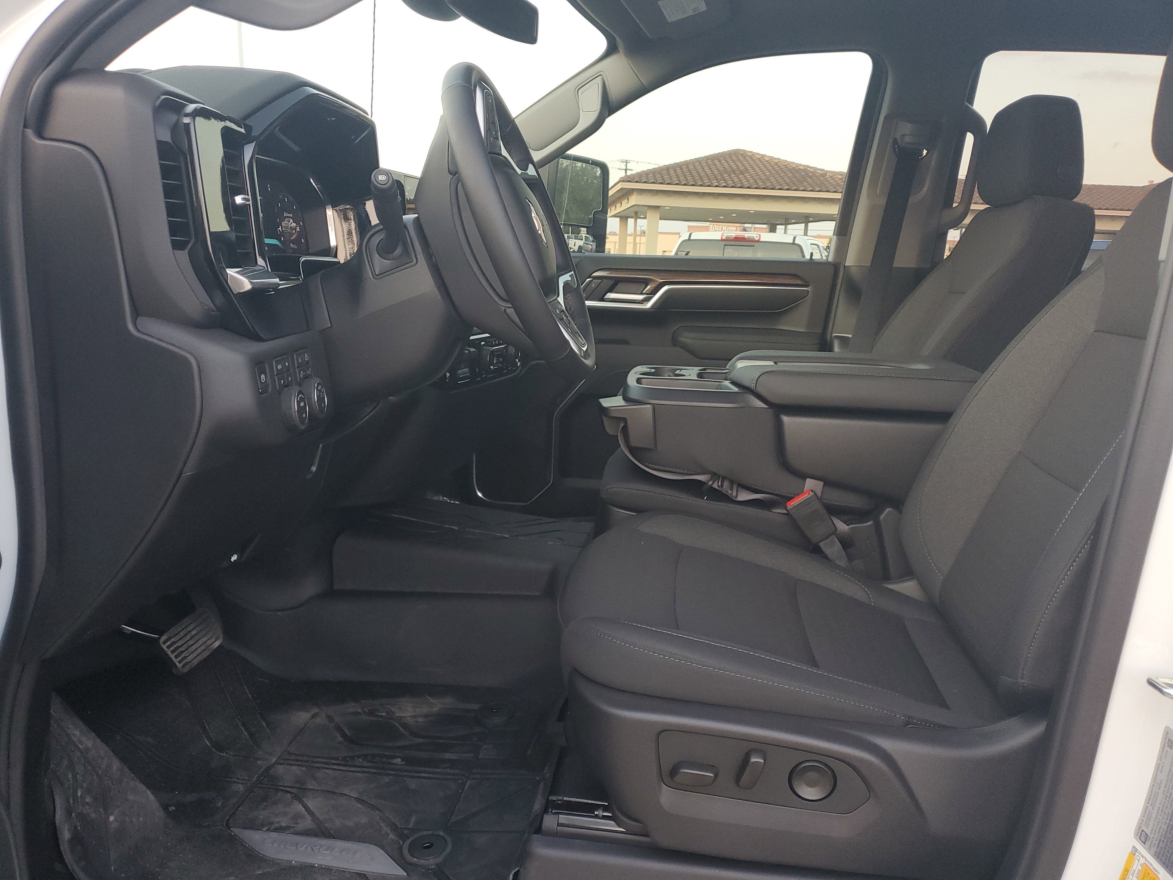 2026 Chevrolet Silverado 3500 HD LT DRW