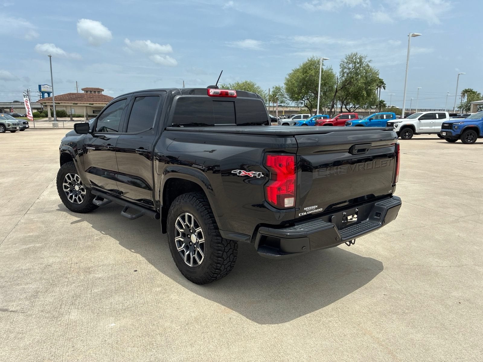 2023 Chevrolet Colorado LT