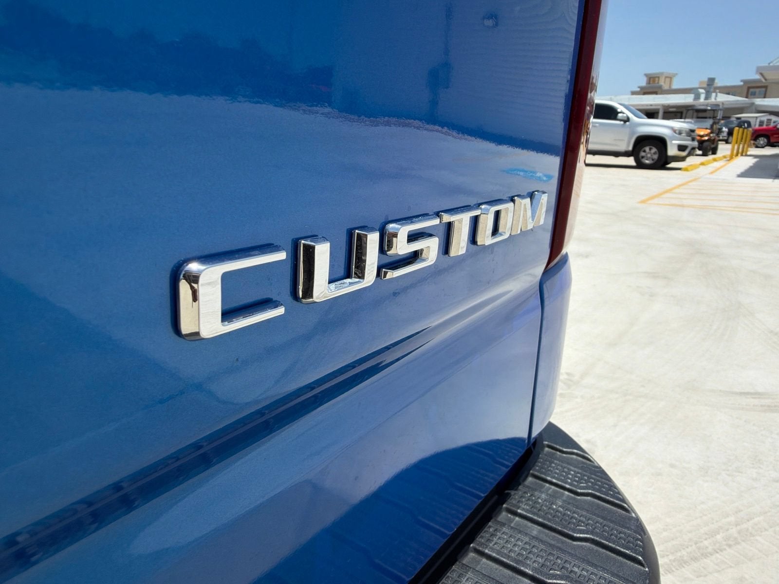 2025 Chevrolet Silverado 1500 Custom