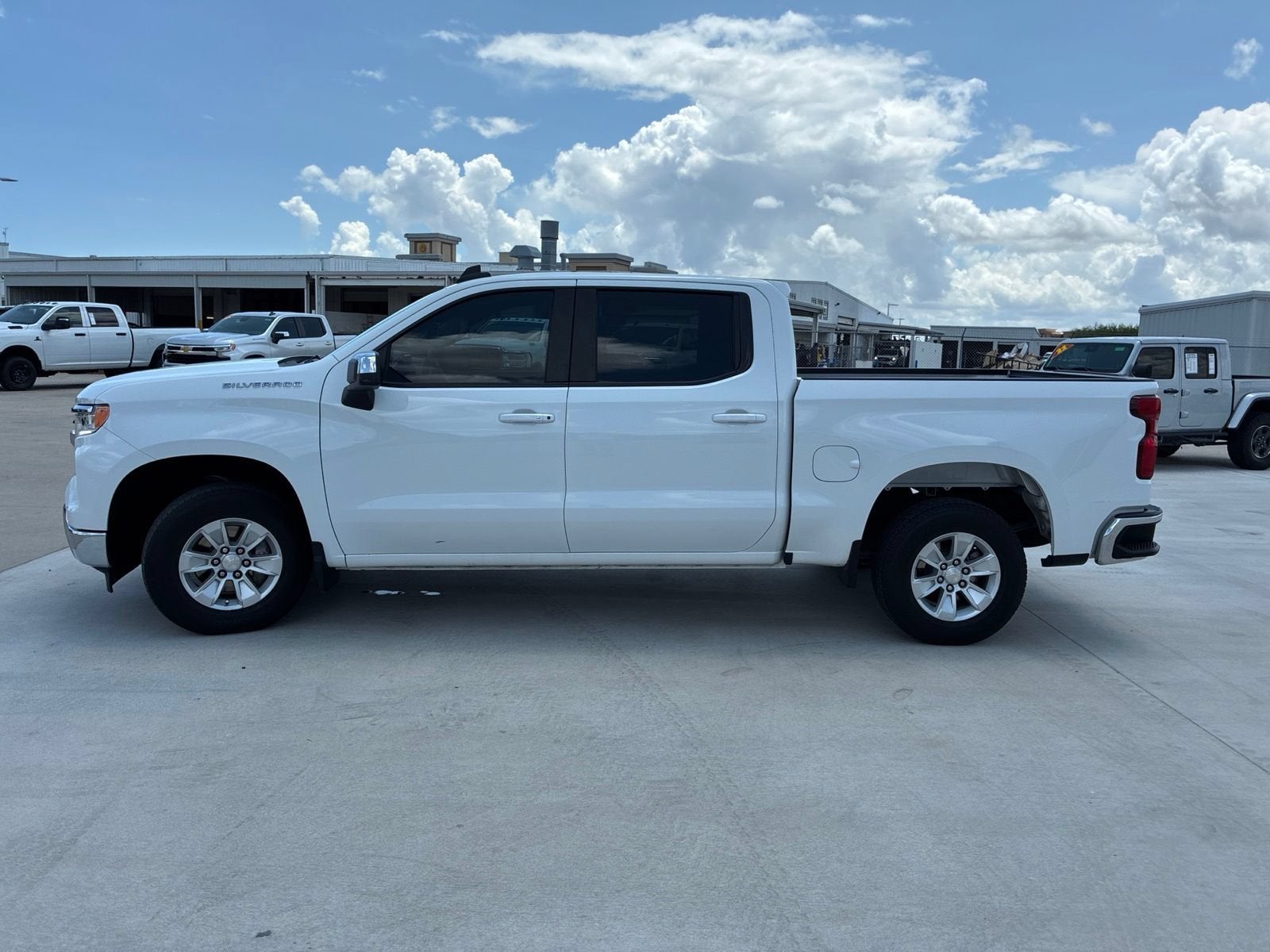 2024 Chevrolet Silverado 1500 LT