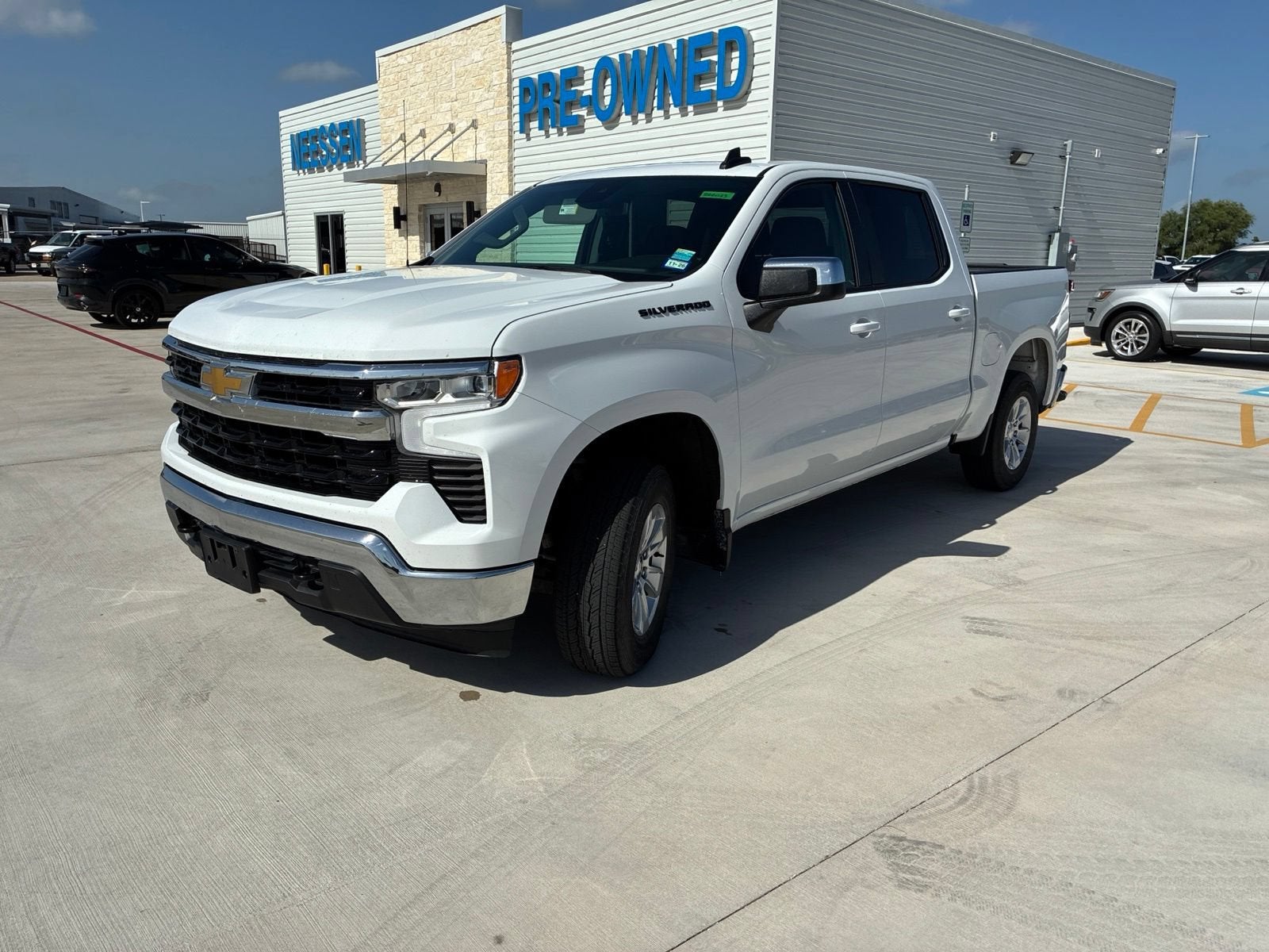 2023 Chevrolet Silverado 1500 LT