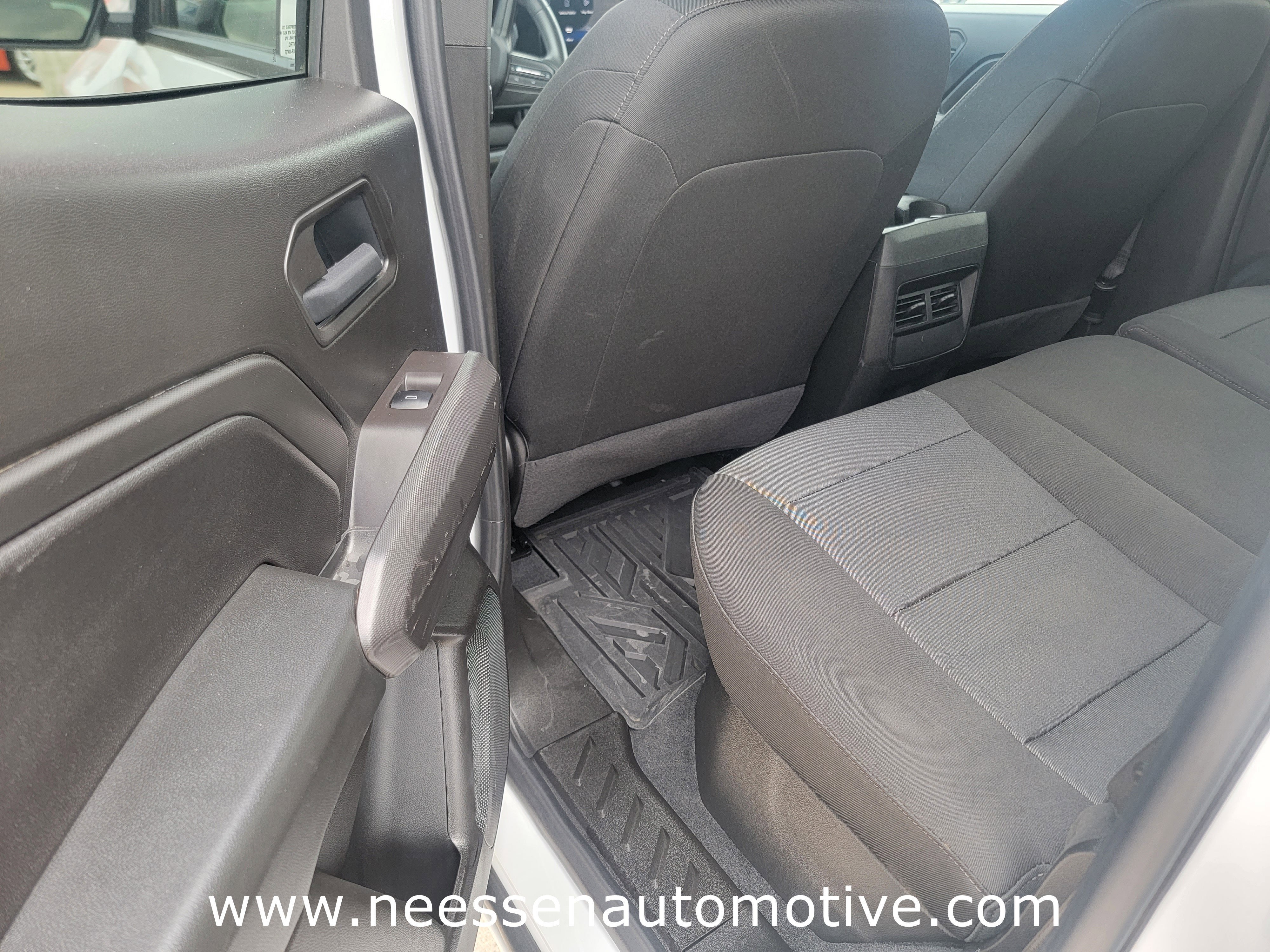 2025 Chevrolet Colorado WT/LT