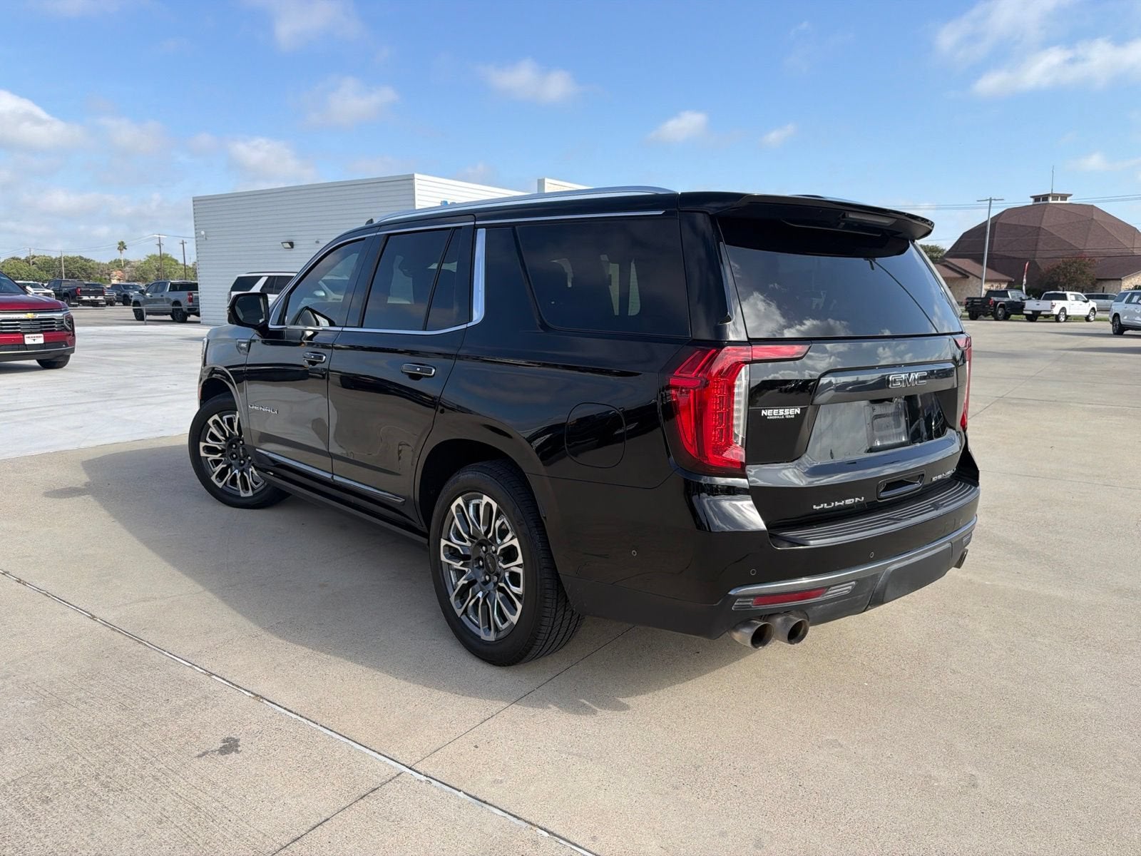 2023 GMC Yukon Denali Ultimate