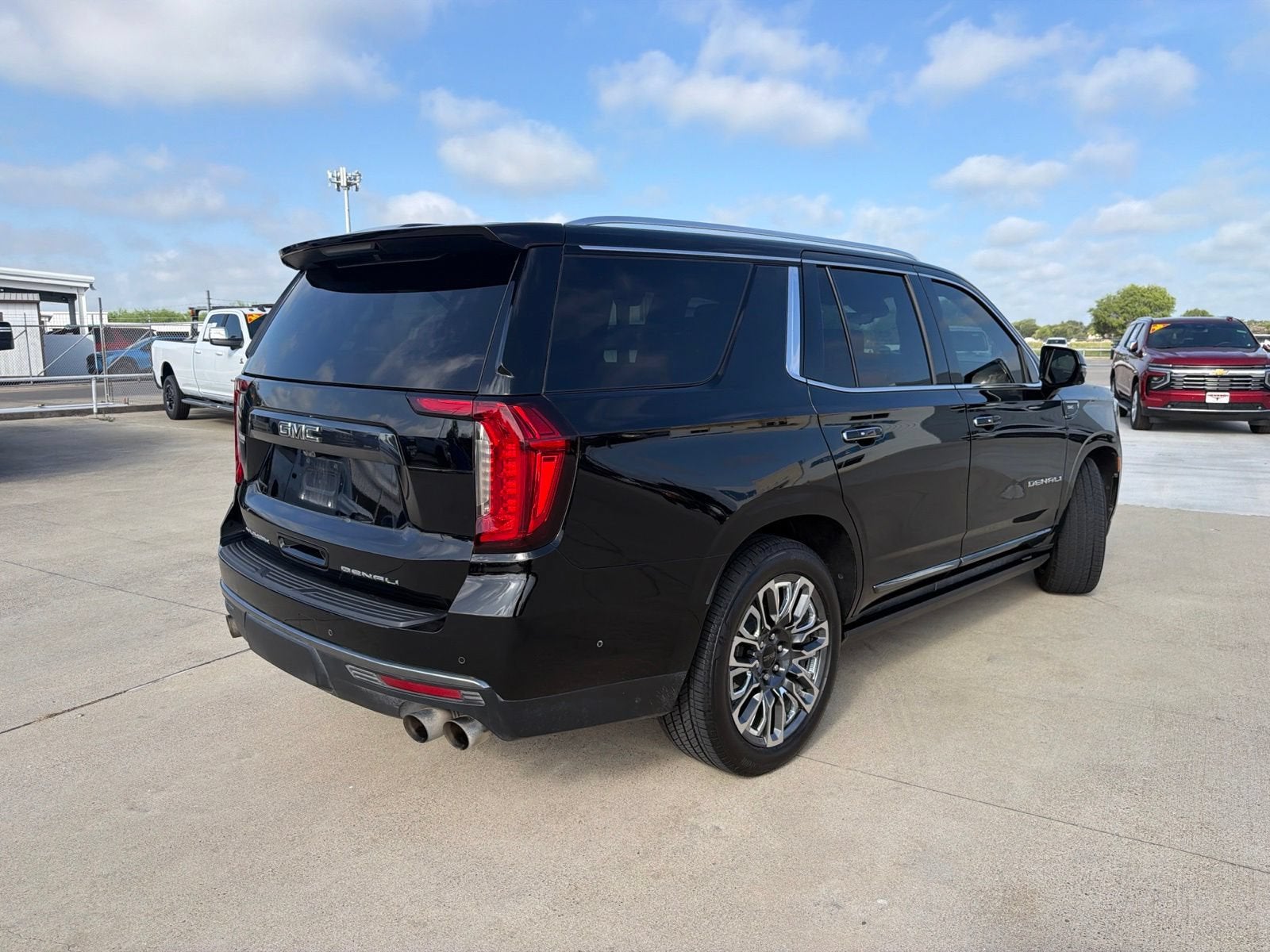 2023 GMC Yukon Denali Ultimate