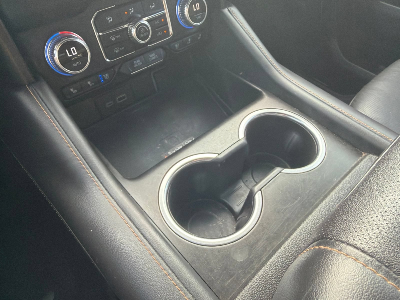 2024 GMC Yukon XL AT4